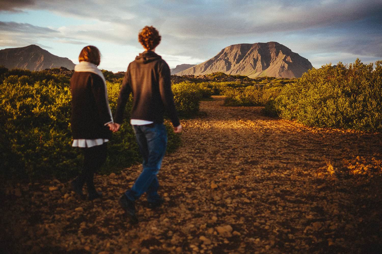 iceland engagement session