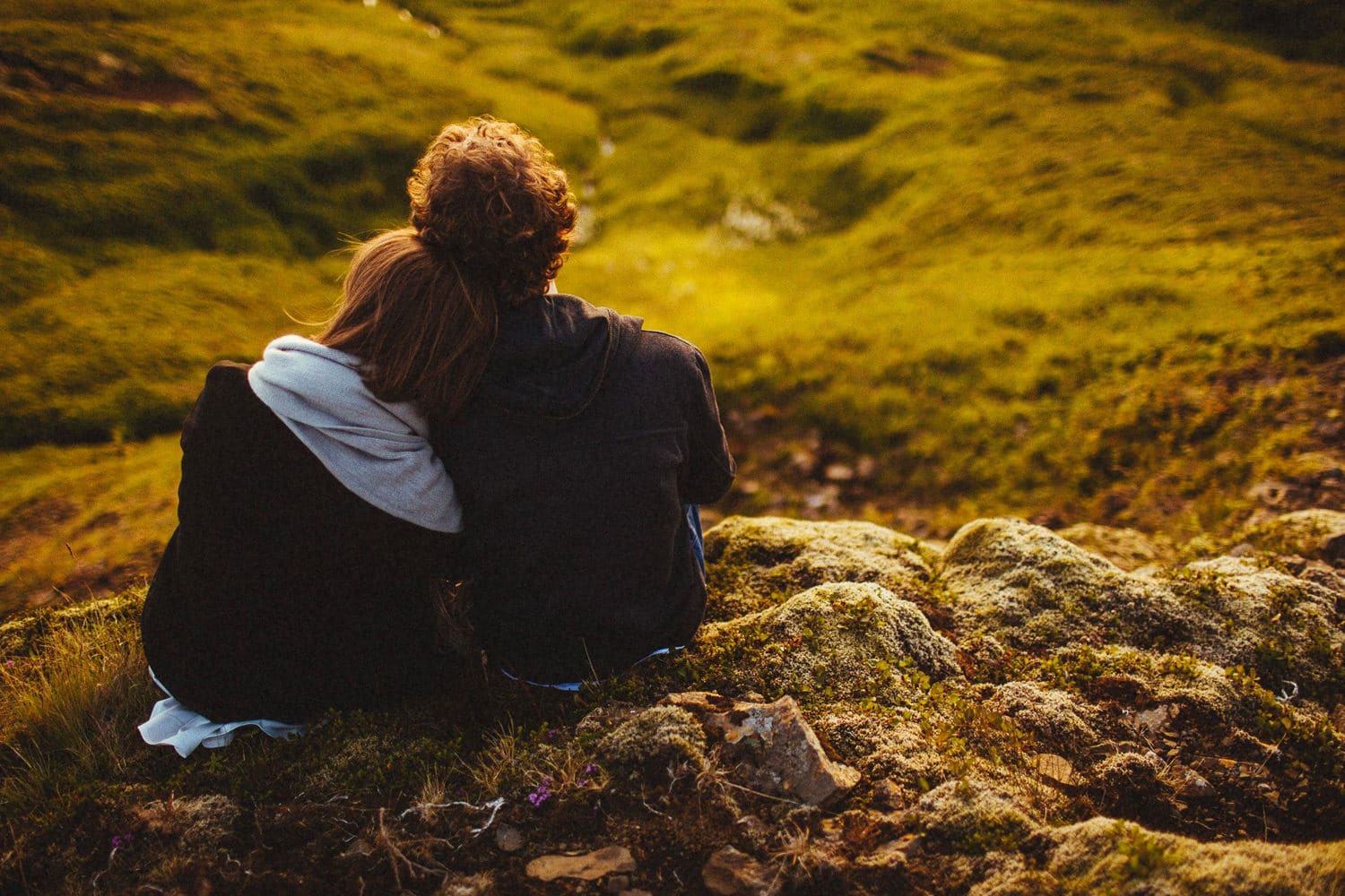 iceland engagement session