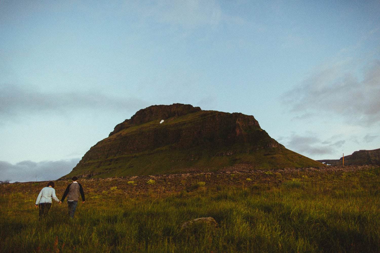 iceland engagement session