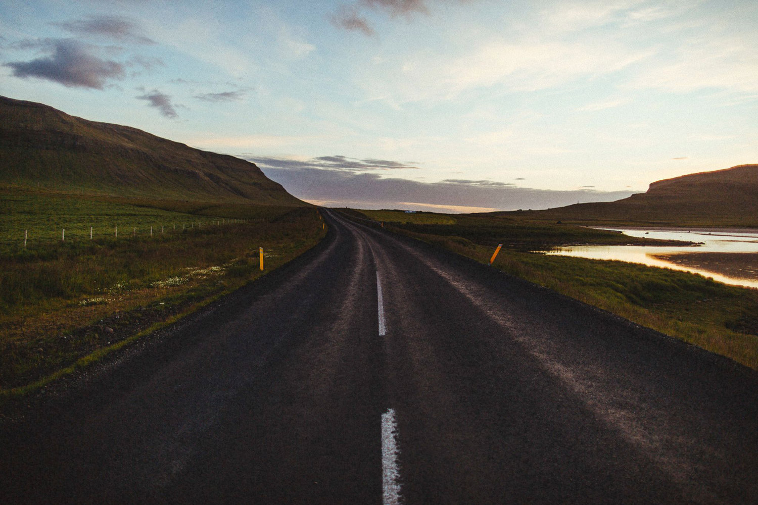 iceland engagement session
