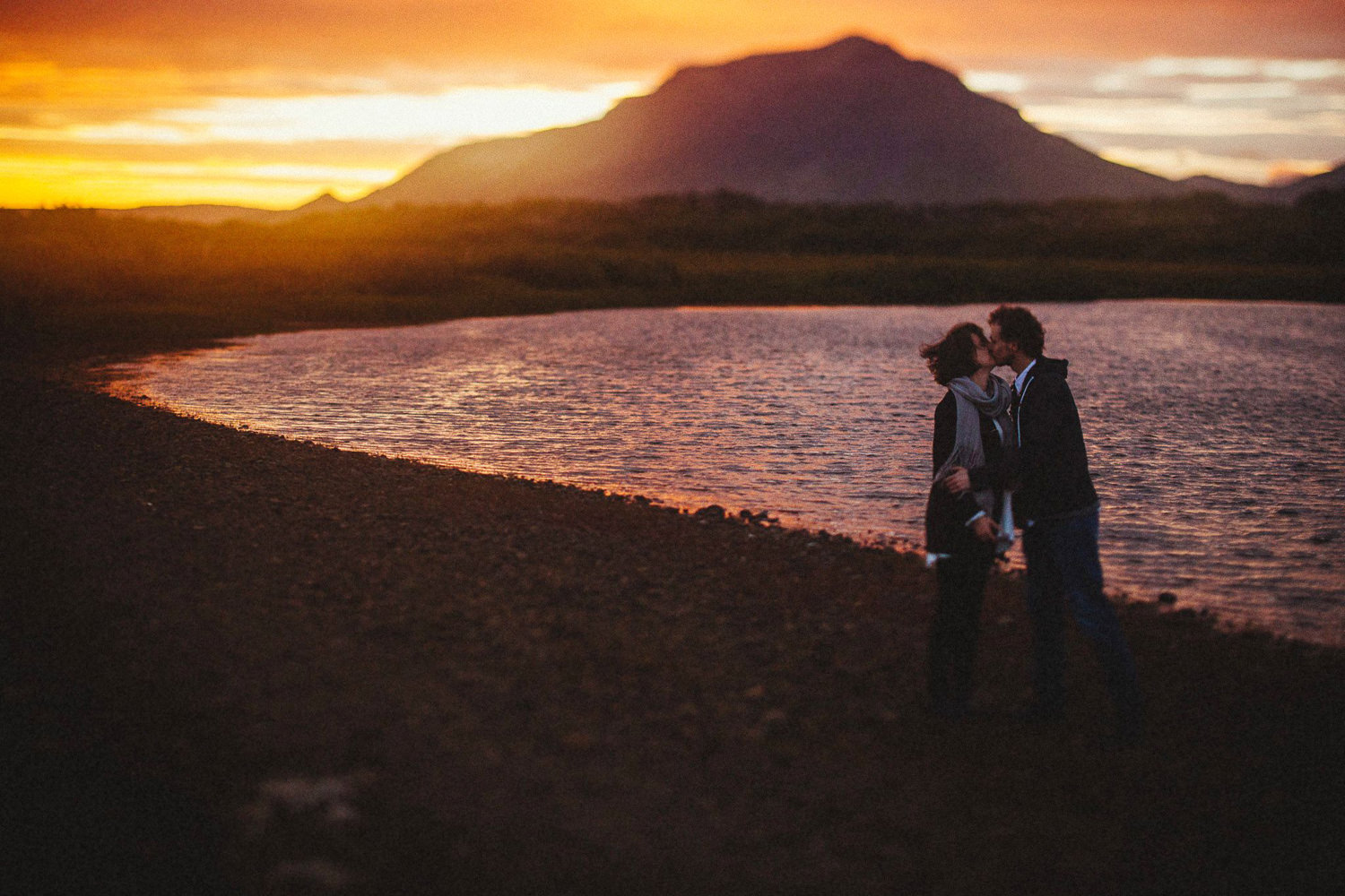 iceland engagement session